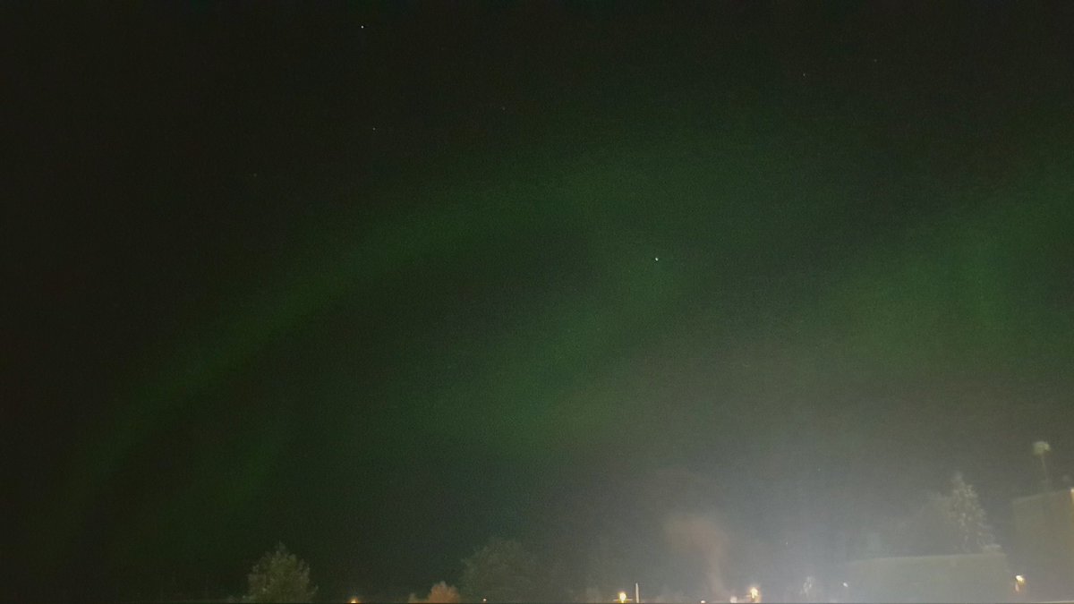 blinkeujade's tweet photo. Dreams do come true.🤧🌌🌌

#firsttime #northernlights #bucketlistchecked 
#elevenpm #negative15

#firsttime #northernlights
#auroraborealis #bucketlistchecked 
#elevenpm #negative15 https://t.co/lay1JOxrpV