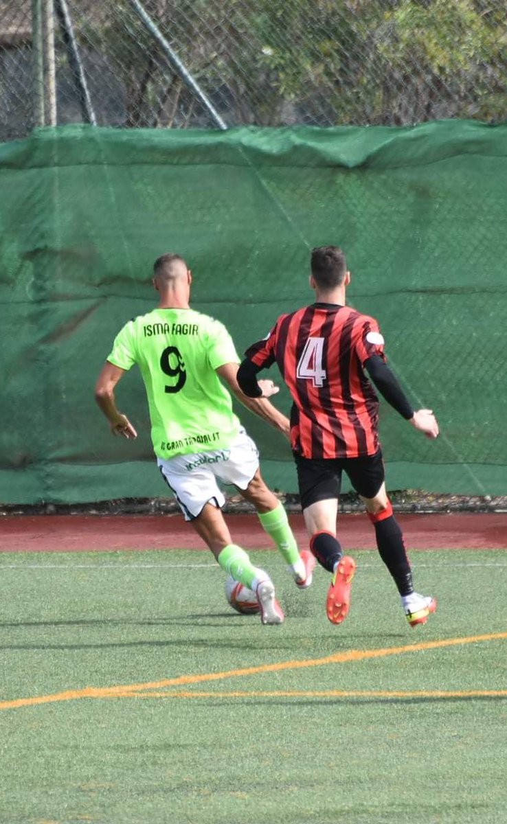 Pegadita al pie siempre ⚽️💚🖤