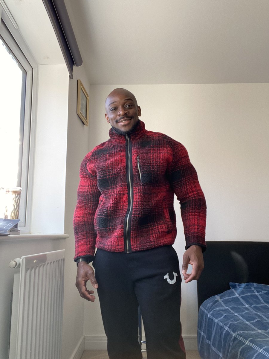 TyOGHD's tweet photo. Wish you a big week - whatever you do - Mind and muscle🙌💪✨ love!
#motivation #gains #precisework #letsgetit #weights #grinding #workouts #musicandfitness #hiphop #afrobeats #fitnessmodel #onlinecoaching #comprep #inspiration #nutrition #muscles #model #weight #show #grow https://t.co/36Me0MXEyH