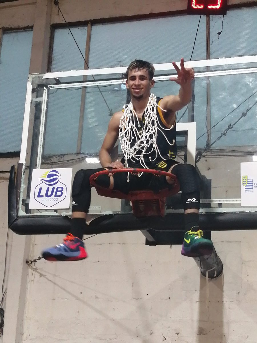 gustavaso1971's tweet photo. ☄️☄️ @BasketCAPuy #Formativas2021
Campeónes U17
Felicitaciones a los jugadores y CT por la humildad, el trabajo y el compañerismo demostrado en todo el año!
Vamos los pibes del club siempre! https://t.co/WeIfDZfFD6