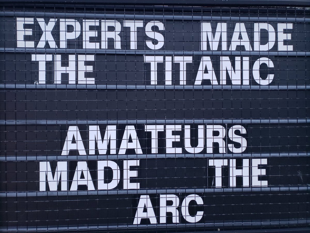 kishkitsch's tweet photo. Church sign in Pakenham.
#EatTheExperts https://t.co/wnyQIcOXOq