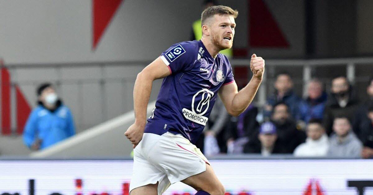 TFCDatabase's tweet photo. 📊 @evitthealey cette saison avec le @ToulouseFC :

👕 17 matches TCC
⚽️ 13 buts
🎯 3 passes décisives

Soit décisif toutes les 46 minutes.

😮🤩😍

#TFCTFC #CDF https://t.co/hgfoRxLVKN