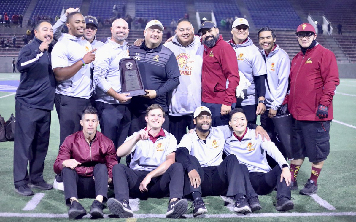 PCCAthletics's tweet photo. Coaches big part of the team's success. Coach Tucker with trophy along with assistant Steven Mojarro and the rest of the assistant coaching staff...And a few coaches get into the celebrating mood at end of game. https://t.co/IkGY3MEqyy