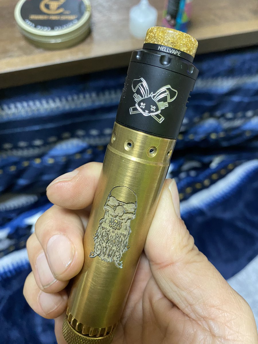 NDS74884138's tweet image. おはようございますー。

そりゃあ休みの後は月曜日だよね、の憂鬱な朝ですが皆さんいかがお過ごしでしょうか。

ワタシは体調を崩してお休みを頂いてます。

今週もご安全に〜。

今日はdeadrabbit3
とても優秀なドリッパーですね。

#vape好きな人と繋がりたい
#deadrabbit3
 #complyfe