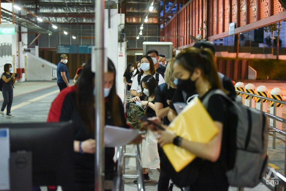 The #SingaporeMalaysiaVTL launches today and thousands are expected to cross the border via the land and air vaccinated travel lanes. Live updates from CNA journalists on the ground: cna.asia/sgmsiavtllive