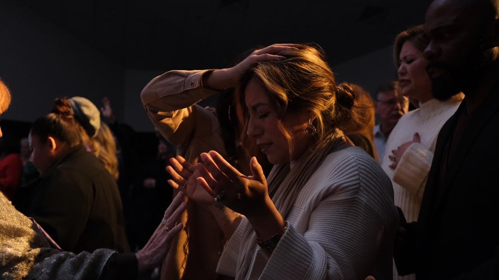 OasisChurchLV's tweet photo. Our heart’s cry = HOLY SPIRIT HAVE YOUR WAY IN US. HAVE YOUR WAY IN EVERY SERVICE, IN EVERY MOMENT. WE DON’T CARE WHAT IT LOOKS LIKE!!🤍🕊

The presence of God &amp; the leading of the Holy Spirit is our TOP priority.🙌🏻

#RowlettShallBeSaved #RowlettForJesus
#PresenceDrivenChurch https://t.co/Qk5F9pgt75