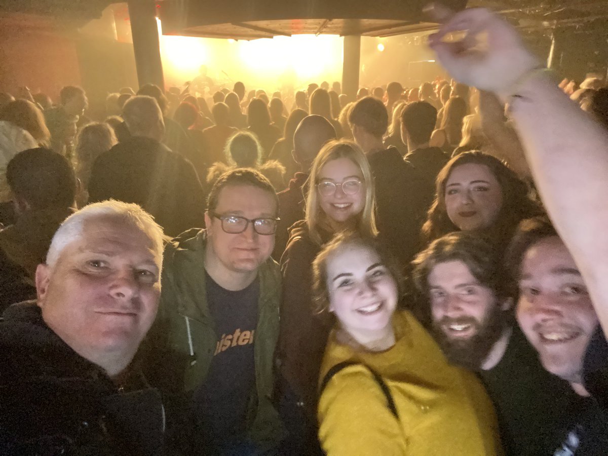 patrickatari's tweet photo. Brilliant night!! One of the best tribute bands ever! https://t.co/3ReCmXYlm3