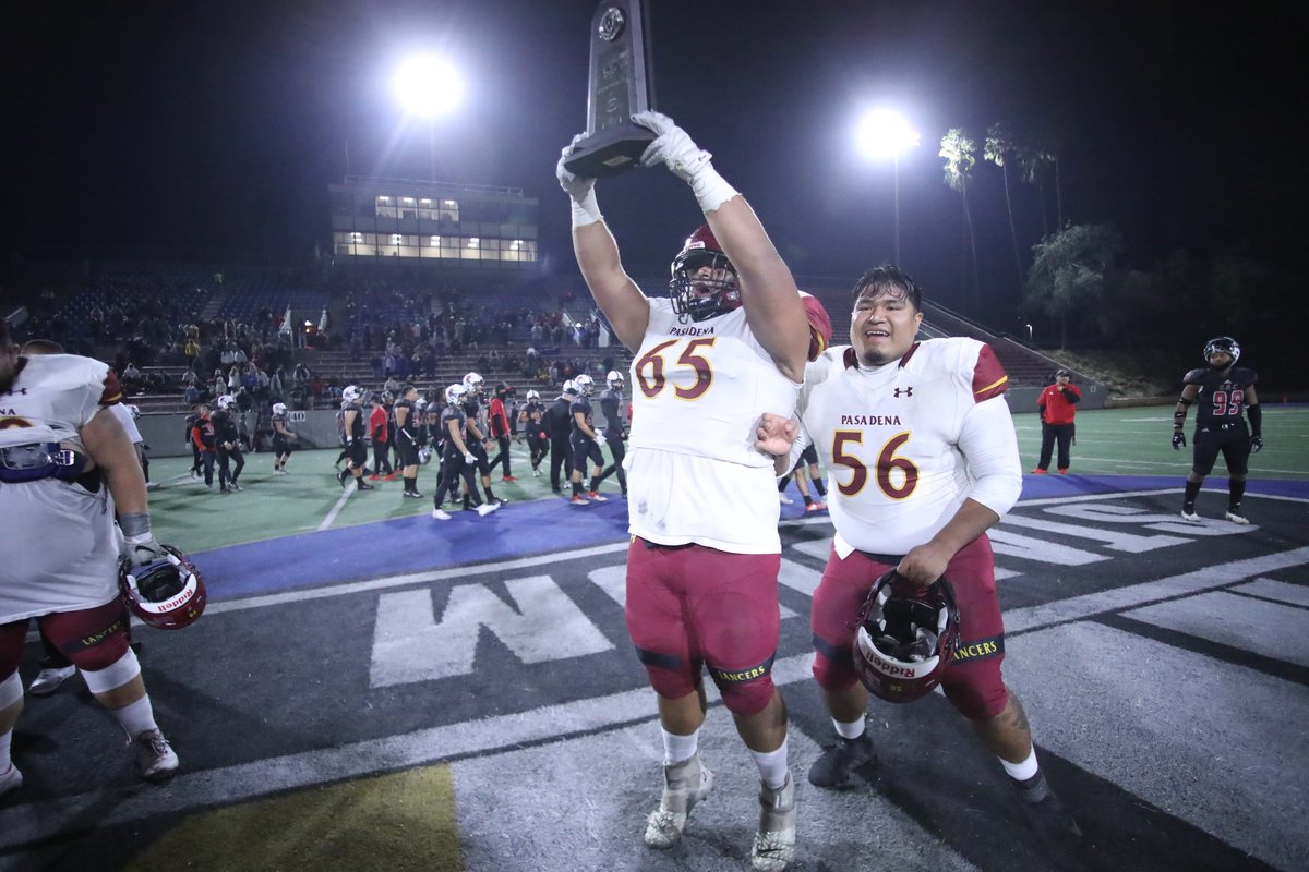 PCCAthletics's tweet photo. Trophy Time. https://t.co/QN3qFRnb9p
