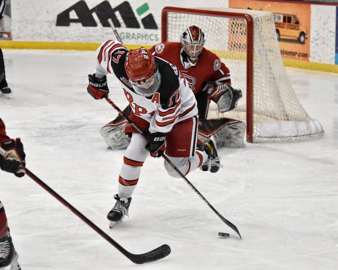 BockPhoto's tweet photo. @RPI_WHockey
Captain Mikayla Capelle (26) &amp; Assistant Captains 
Lauren Severson (17), 
Lilli Friis-Hansen (27), and 
Marah Wagner (29) 
// 11.27.21 https://t.co/K8WhNfM7WC