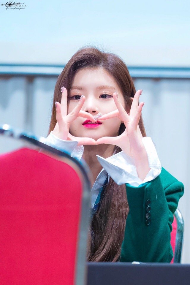 Everyway_twt's tweet photo. ๐ซ๐๐๐๐๐๐
๐๐๐๐ ๐๐ ๐๐๐๐๐๐๐๐๐๐ ๐๐๐
๐๐๐๐๐๐๐๐, ๐ค๐๐ฉ ๐๐๐๐๐ฅ๐คยฐโฎโบ #MAELY ๐ธ@VICT_ONtwt #๐ฉ๐ข๐ณ๐ญ๐๐ผ๐ป๐ผ๐พ๐๐
Una foto de mi antes y despuรฉs de arreglarme para los wawas que hoy dan su concierto, para que sepan cuรกnta dedicaciรณn le puse. https://t.co/Te3pPMJzRd