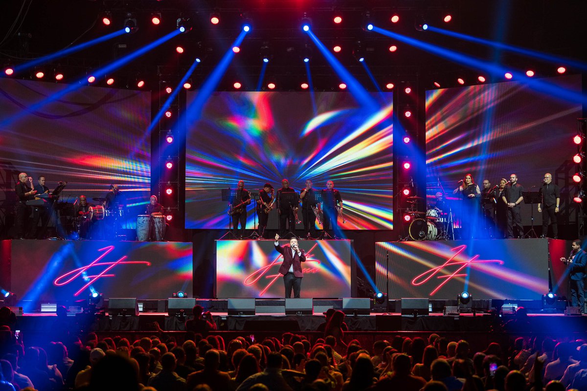 ldpgpr's tweet image. Let's end the week off with a few shots from Joseph Fonseca! #LightingDesign