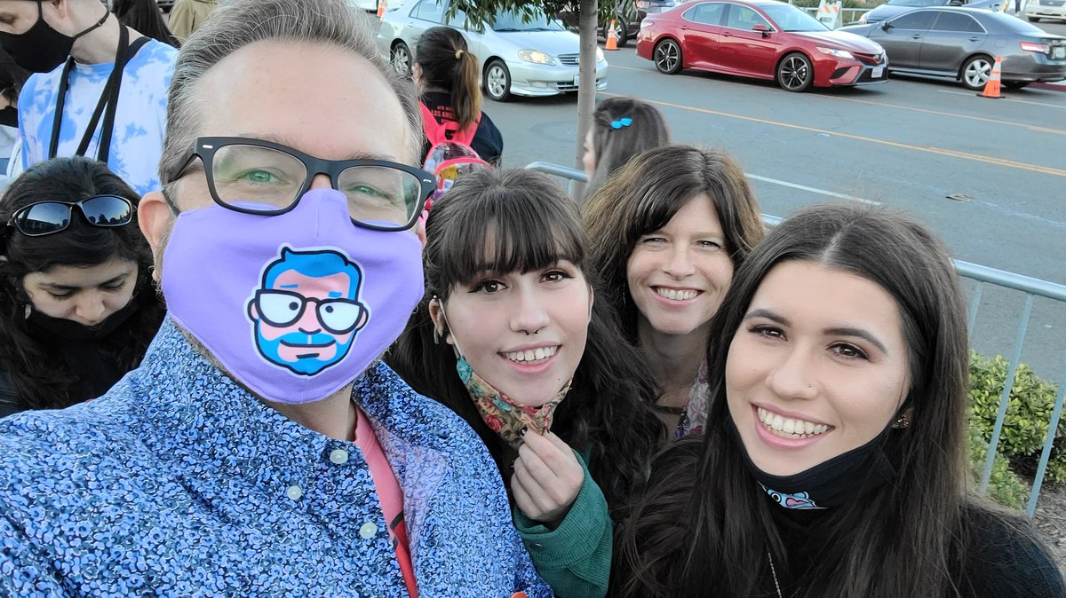 KpopDAD1's tweet image. Got my family, my kids, and my wife. (Some of my family, have a big family) #PermissionToDanceOnStageLA #BTS @BTS_twt