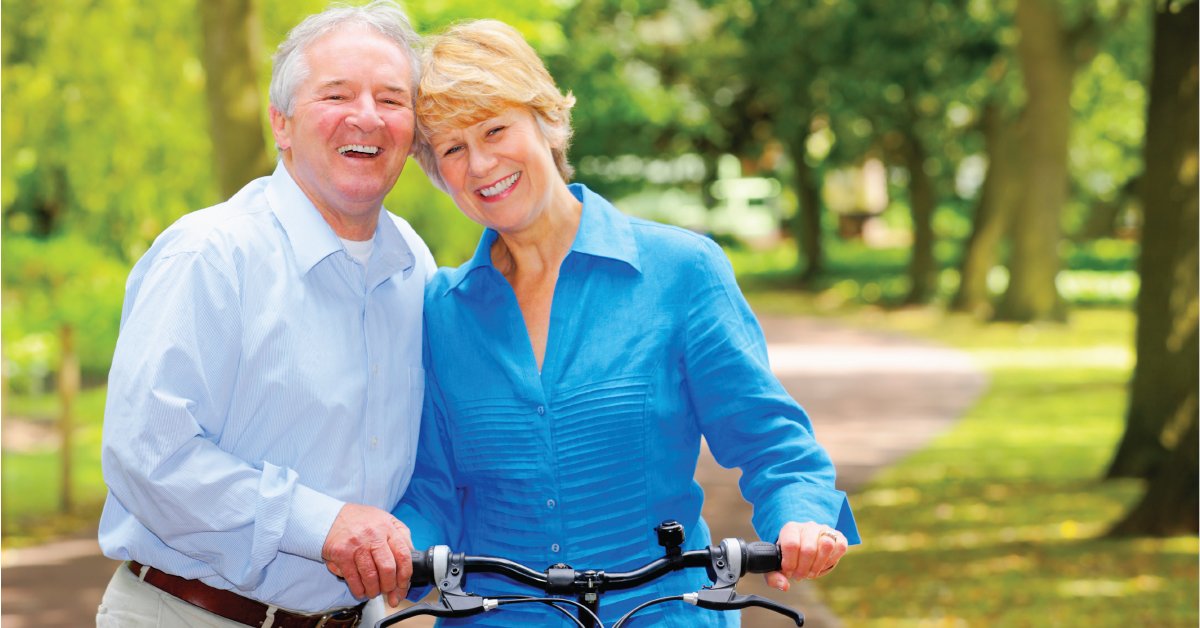 образ жизни пенсионера. активны йоьращ жизни в старости. здоровье пожилых картинки. образ жизни пенсионера. скандинавская ходьбадляпожылых.