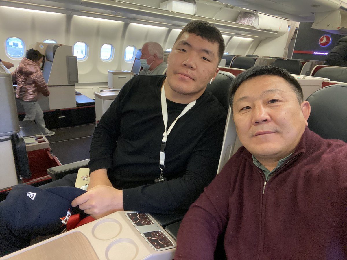 Б. Баттулга tweet media