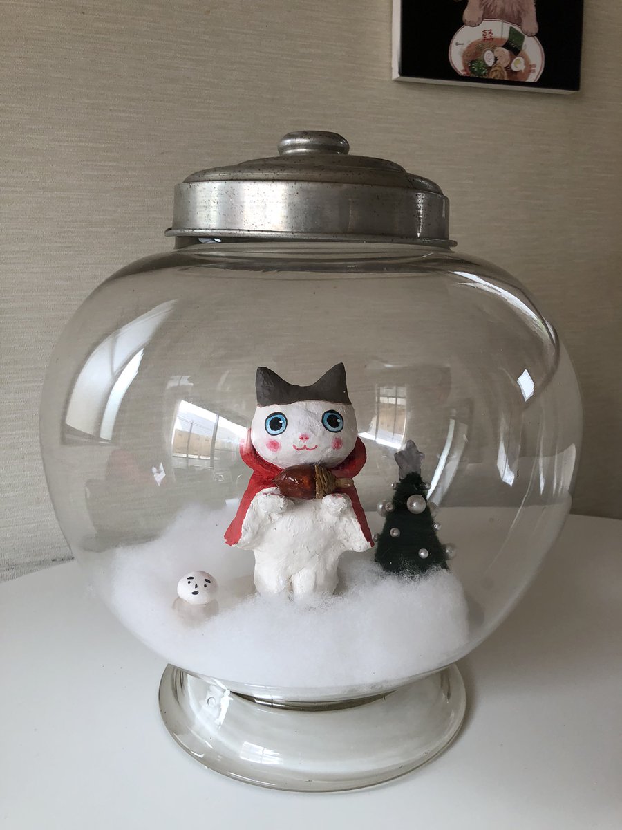 お知らせです
夜廻り猫8巻、カルタ本、カレンダーが
新刊です
☆8巻発売11/22
☆代官山蔦屋書店様で夜廻り猫フェア
開催中(〜12/12期間中、通販も)
☆シャトンルージュ様通販(〜12/26)
☆カレンダー2022発売12/1
☆カフェ平蔵様でカルタ本販売(12/8〜)
☆キャッツミャウブックス様でカルタ本
販売