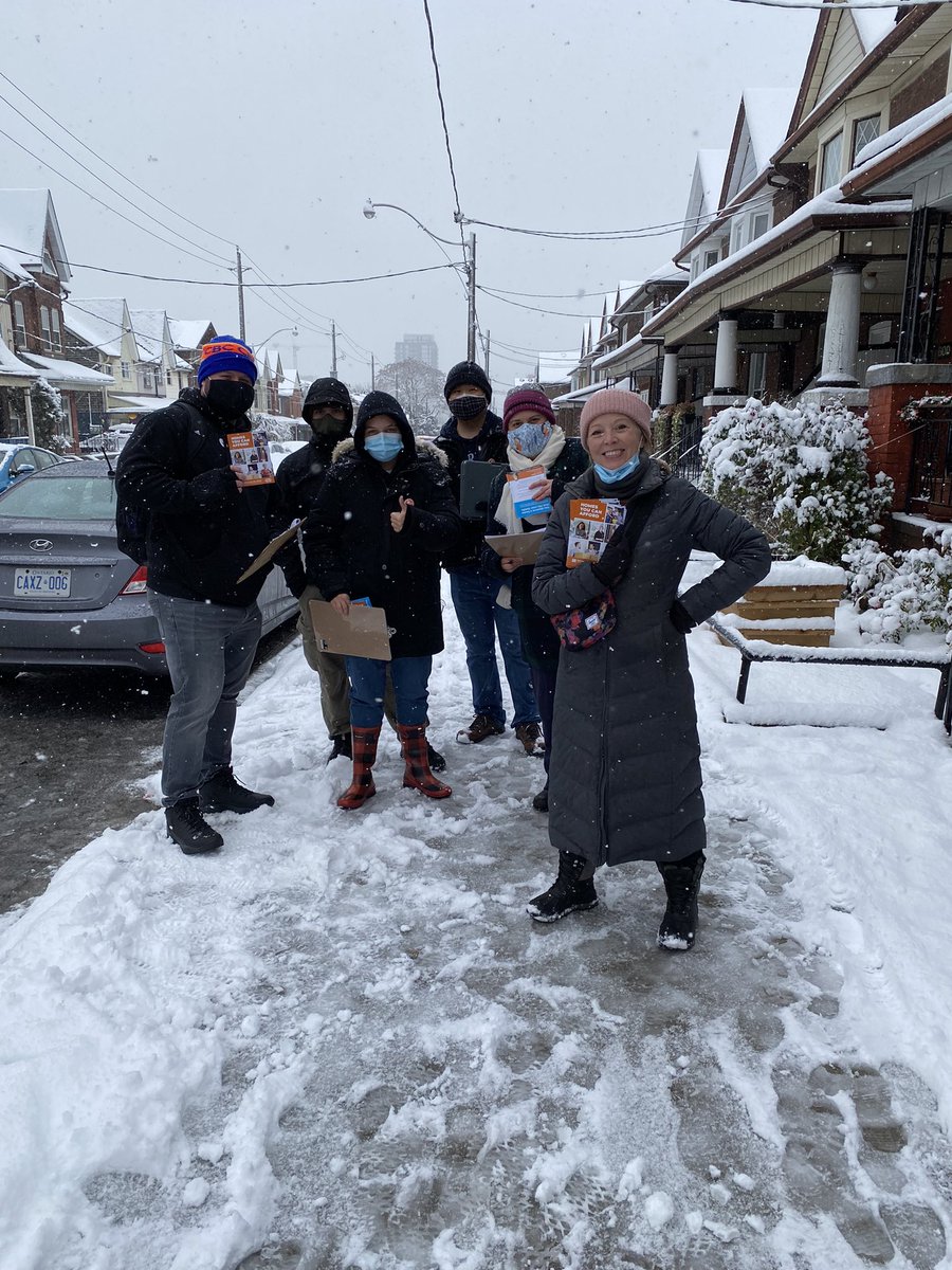 MaritStiles's tweet photo. A beautiful day out in #DavenportTO connecting w neighbours on our #HousingForAll Day of Action.
It truly doesn't need to be this way. Government can make policy that builds more truly affordable housing, protects tenants & more.
Plus I bring hot chocolate 🔥 https://t.co/fObzZ6g9iw