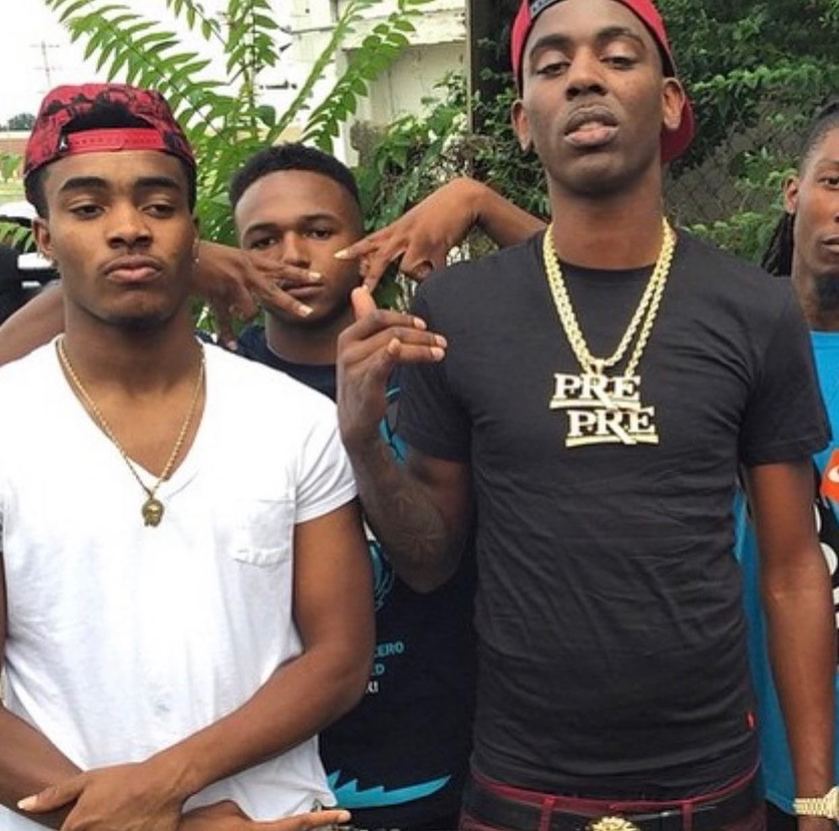 Jrizzip's tweet photo. #longlivedolph🐬
@YoungDolph
#longlivefrank https://t.co/oj7fwr6LJO