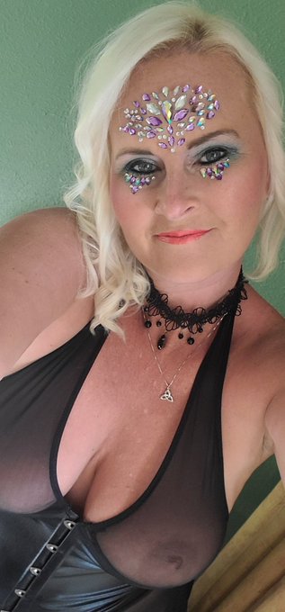 Happy Sunday 👄 https://t.co/Ym6q6tC8zB<a href="/tag/onmfc"class="tags"><span>#onmfc</span></a>