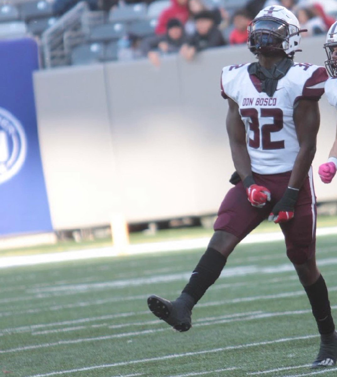 Go Check Out My Sophomore Highlights hudl.com/v/2GW749 #thankyouseniors #SophSzn