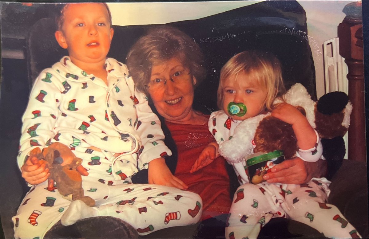 CassmeyerCody's tweet photo. Today’s always a rough day but especially this year because you’re missing all the Senior Year festivites. Love you Grandma Linda and keeping watching from above! Hope Im making you proud! #AngelFromAbove #11Years @jmcassm https://t.co/tGAbudq4oO