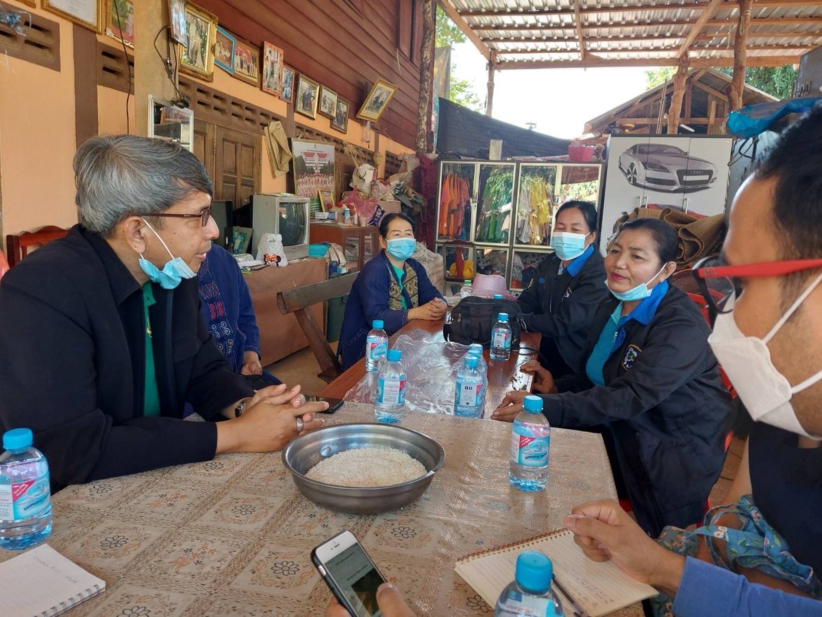 SEI_Asia's tweet photo. @SEI_Asia resumes fieldwork in the #Songkhram wetlands in NE Thailand for #Water Beyond Boundaries Initiative. Working closely with local and regional governments on challenges in water and #resources management.
@ghimireuttam1 @pimant2 https://t.co/0YVQXDEJOQ