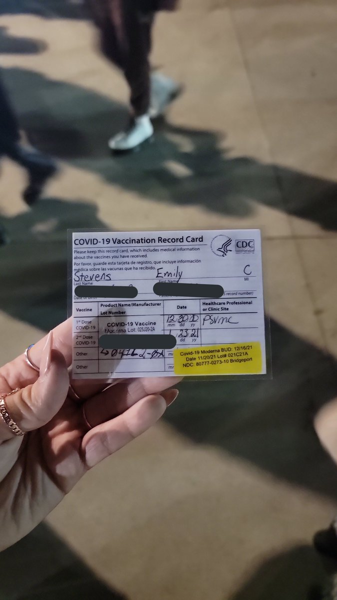 googiehobi's tweet photo. GUYS SOMEONE DROPPED THEIR VACCINATION CARD PLS SHARE, ILL SHIP IT TO THEM https://t.co/4J10afypAv