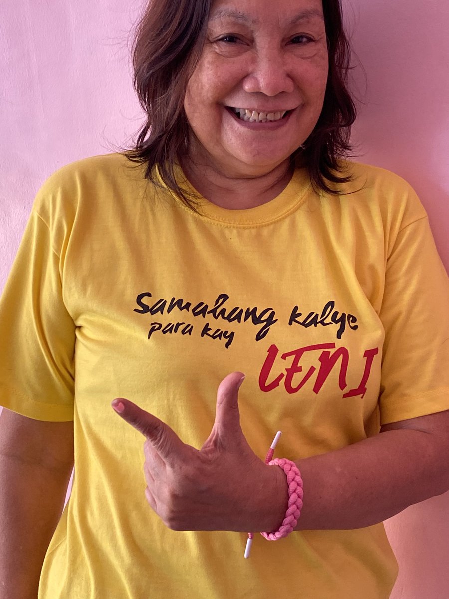 rainrdizon's tweet photo. Whatโs up #kakampink #kakampinks!? Legit rastaclat bracelet for Php1200. Free shipping Cavite area. Grandma @Dwarrior_granny already got hers. Grab yours now, only 5 bracelets are available. ๐๐ #SpreadingPositiveVibrations https://t.co/2mmsijMXXQ