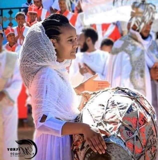 55V7hsUedEjPrOK's tweet photo. 150km away,in #EdagaHamus,hundreds more were #massacre|d as they sought refuge at #MariamDengelatChurch.
A year on,the pain is still RAW.
The recent #OHCHR report on #HumanRightsViolations in this war NEVER investigated these #massacres.
May#GOD give comfort to the bereaved. https://t.co/1oDehbqbca