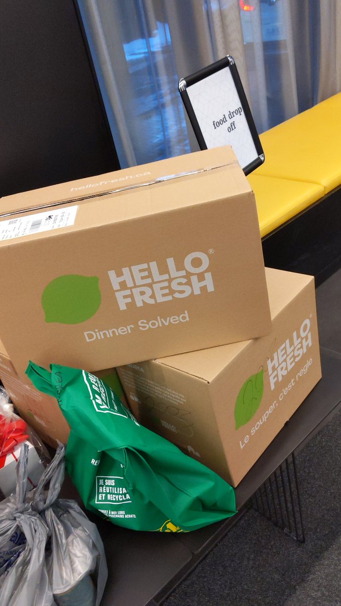inHrEye's tweet photo. Things I learned today while driving 43km in snow, delivering meals for #upliftkitchen
- it's possible to make deliveries while parking/stopping legally, even in crap weather
- sometimes I needed to park accross the street or nearby and walk a minute or 2 https://t.co/tOV03vo9RA