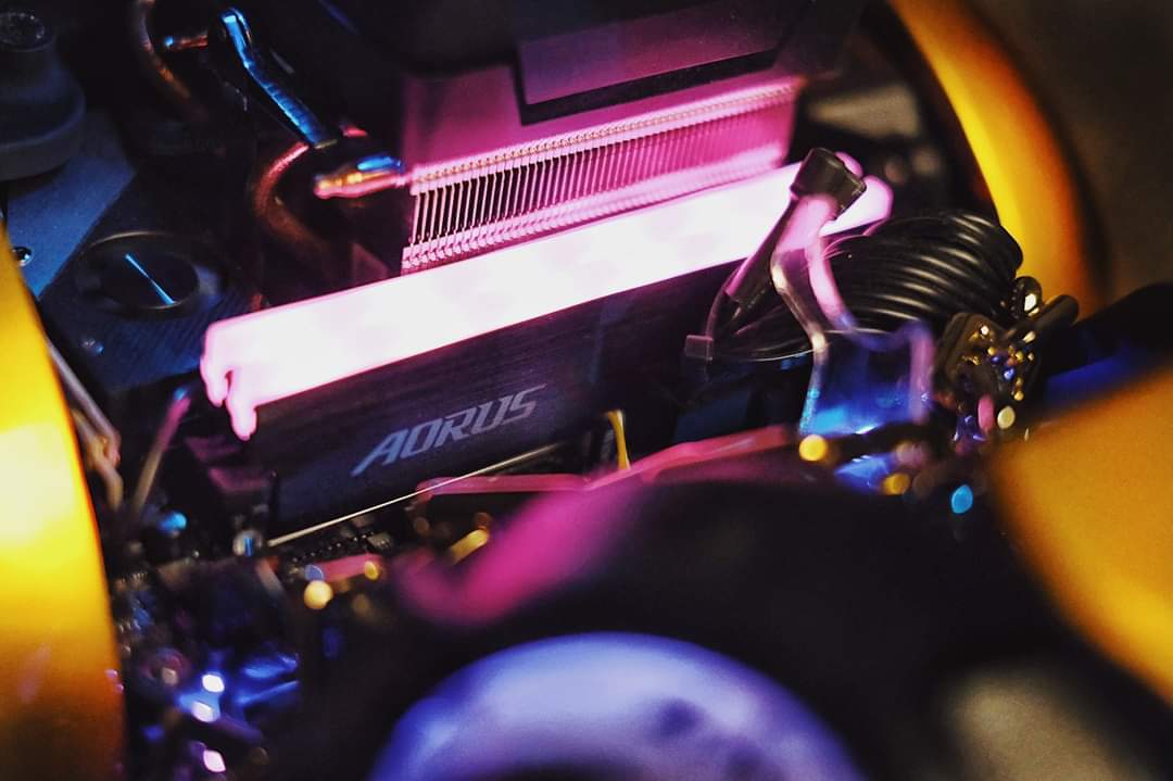hardwarecanucks's tweet photo. Case mods are everywhere these days. But there's a talented full custom scene that blows my mind.

We are gonna start highlighting some.  

Today, Juggapat Modifier - French Bull Rock AMD + Aorus system.  

If anyone has their Twitter handle, let us know! https://t.co/U8SH3C89I5