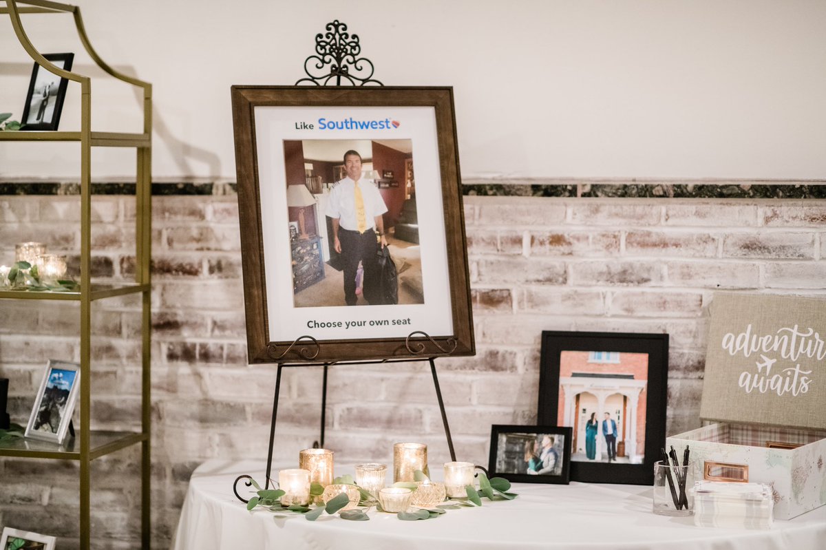 WHALEmygoodness's tweet photo. @SouthwestAir honored my dad the best way possible at my wedding. Helping to spread the LUV https://t.co/XirYV7oL7c