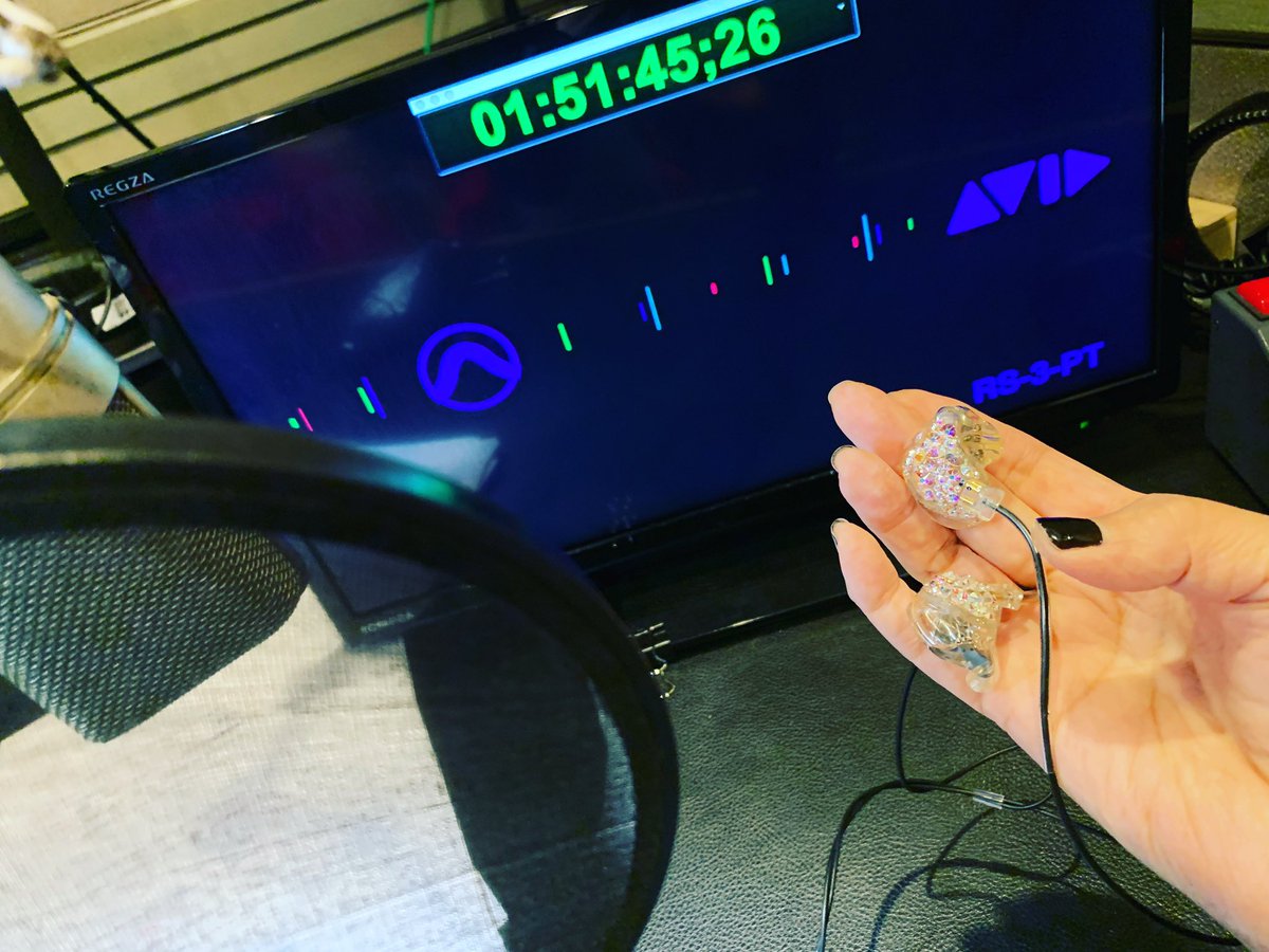 marinatsukides's tweet photo. #studiowork
#voice
#reading
#radiodorama
#favoritejob
第一現場終了!
次は長いぞ.........
ありがたい。ありがたい。 https://t.co/7zIogSiKHS