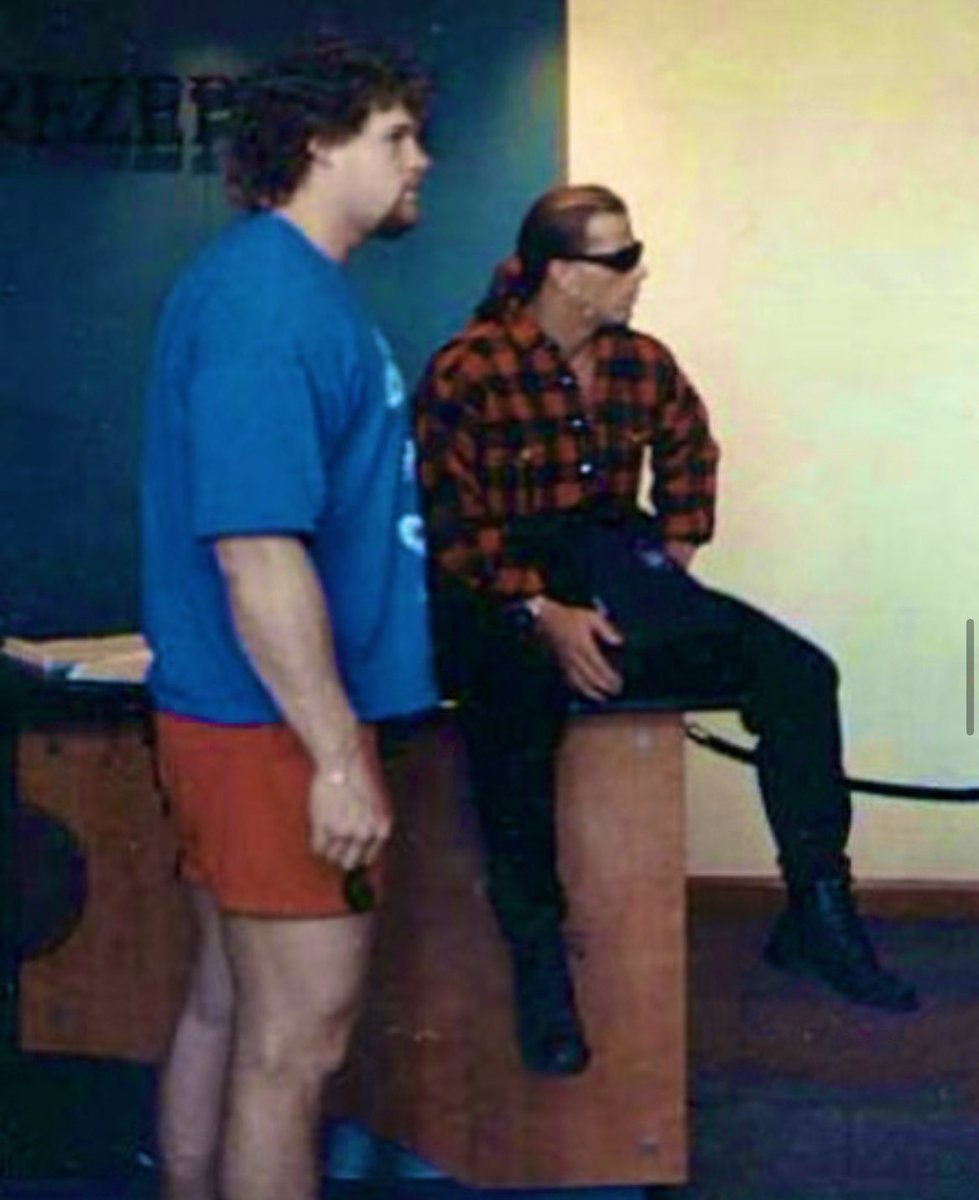 📸(1996 WWF) Shawn Michaels and Isaac Yankem, DDS. This is right before Jim Ross would introduce him as the “Fake Diesel”!