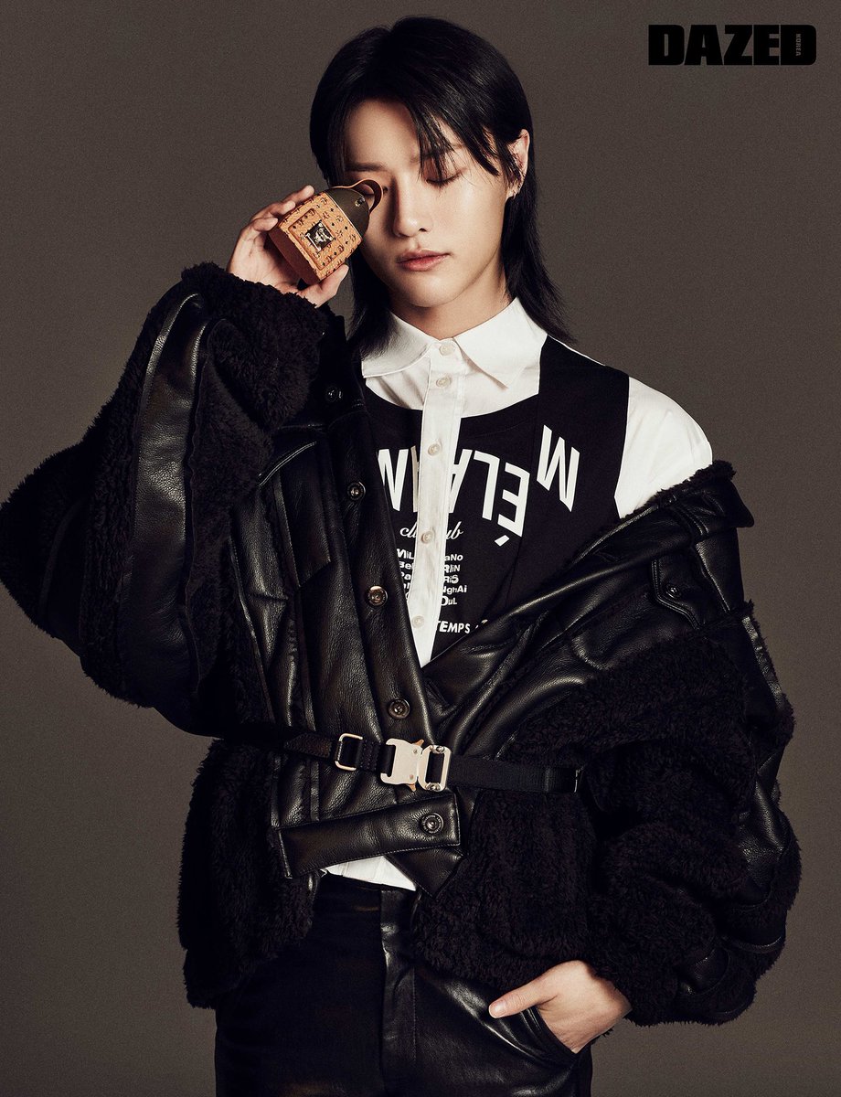 DazedKorea's tweet image. THINKIN ‘BOUT YOU #협찬

눈을 감아도 전해지는 너의 향기, 멈출 수 없는 너의 생각. 우즈에 취해.

#우즈 #WOODZ #조승연 #MCM향수 #MCMEDP #MCMWorldwide #MCMFragrance #MCMTravelBeyond

더 많은 화보와 기사는 &amp;lt;데이즈드&amp;gt; 12월호에서 만나볼 수 있습니다.