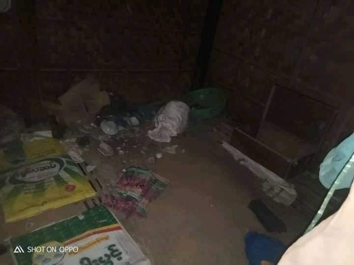 spring21MM's tweet photo. Military Terrorists Ransacked 50y/o Daw Mya Mya Win's house, Violently Beat &amp; Abducted her from her home at #Tankhun village,#Natmauk Tsp,Magway Region at 1 am on Nov 29.Terrorists not only Brutally Tortured the woman but also Destroyed the properties during the raid.
#Nov29Coup https://t.co/rSuW4ZXhI1