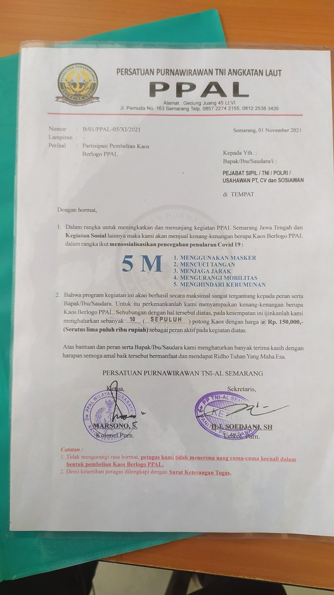 Deny_Hartomo's tweet photo. Mohon maaf, izin bertanya, apakah benar institusi berikut ini keliling meminta sumbangan dengan cara menjual kaos? Mohon tanggapan ya pak @_TNIAU @_TNIAL_ @tni_ad @Puspen_TNI https://t.co/EukIvBlycn