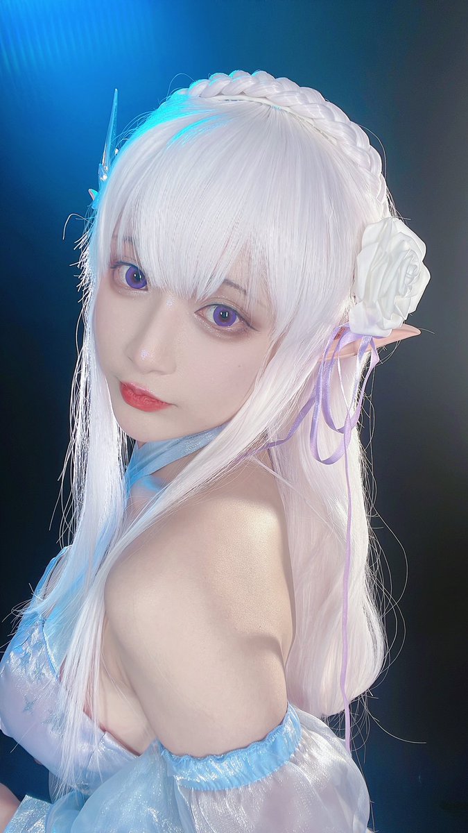 #cosplay  艾米莉亚❤ https://t.co/lQ3xRLHhsR