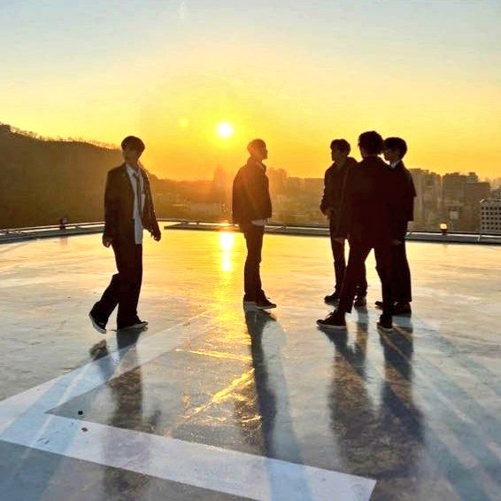 rkwygi's tweet photo. DID SOMEONE SAID ROCKY MAIN VOCAL- https://t.co/dgz4DAzJM9