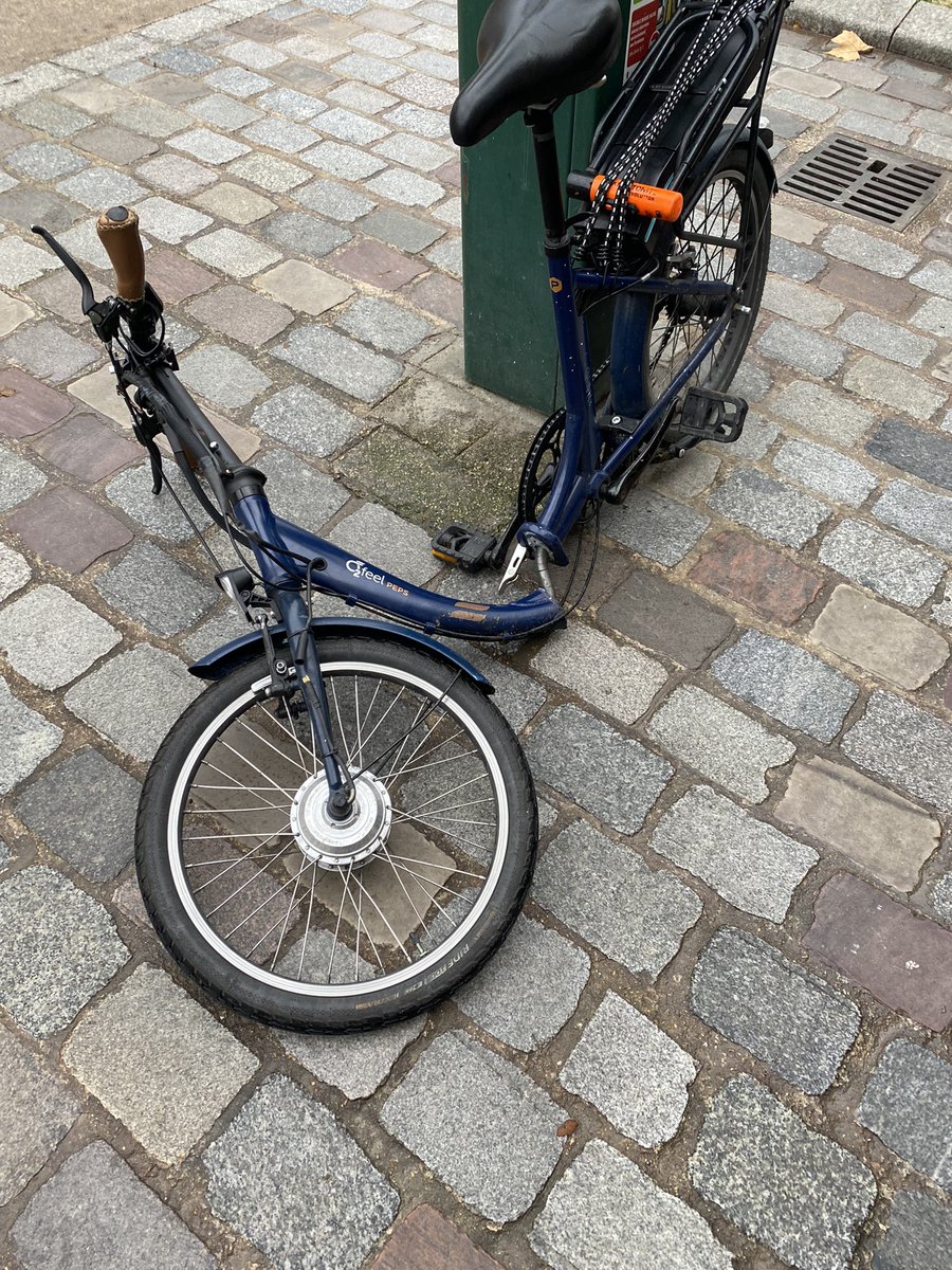 El Condor tweet media