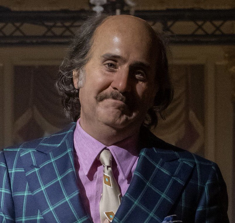 drewtappon's tweet image. It made me nuts through #HouseOfGucci and it finally hit me. Jared Leto is channeling the poor guy with the fly in his soup, who had Grover as his waiter. #MrJohnson #JaredLeto