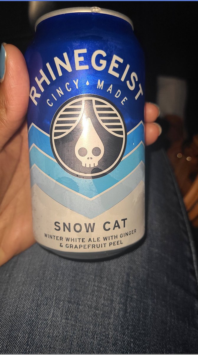 BeerIsNotForBo1's tweet image. Snow Cat Winter White Ale. It's clean and crisp with light ginger and grapefruit notes.  Good for those cool crisp fall days. #BEERISNOTFORBOYS #rhinegeistbrewery #winterale #winterbeers #tistheseason #drinkgoodbeer #drinklocal #ohiocraft #cincybeer #blackpeopledrinkcraftbeer