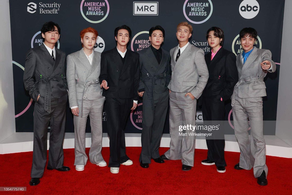 NguynHngDim8's tweet photo. I vote #BTS for #MAMAVOTE worldwide fan's choice https://t.co/Ty51JvFNvn