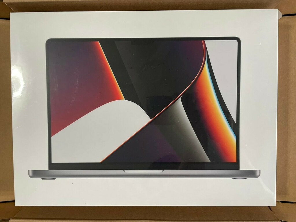 justinleesg's tweet photo. Apple MacBook Pro 14” 10-core CPU 32-core GPU 64GB RAM. https://t.co/idr0vOeSQI https://t.co/J76mFiNRc3