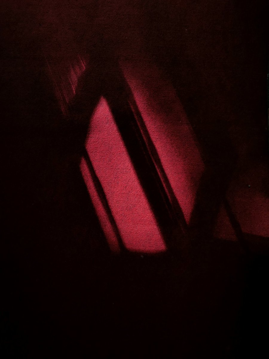 loco_coco13's tweet photo. @bangtinyboyys The army symbol on the carpet, made by the sun ray that fell upon the window pane of my room. https://t.co/D7yyMDuRxR