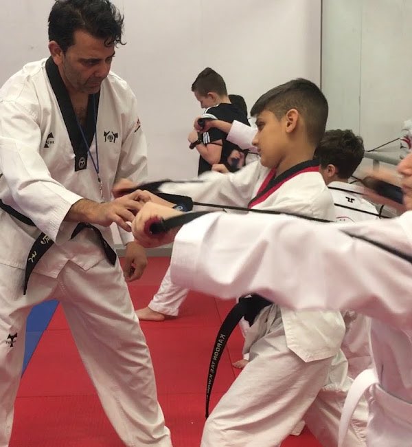 KaroonAcademy's tweet photo. Time to work out with cadets @KaroonAcademy @GlobalTaekwon @TimeOutLondon https://t.co/PisHb7lK7d