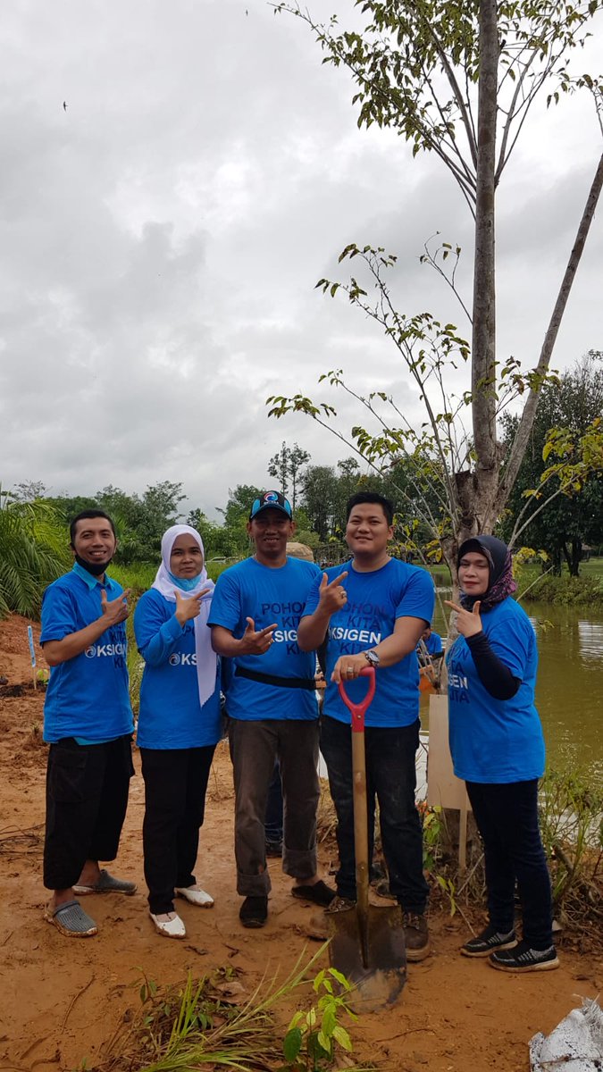 GeloraKalsel's tweet photo. Partai GELORA Indonesia Tanam 10 juta pohon di 34 provinsi diindonesia, untuk memulai mengatasi perubahan iklim dunia.

Ketua DPW Partai Gelombang Rakyat (GELORA) Indonesia bersama pengurus wilayah dan Daerah menanam 130.000 pohon selama 1 tahun, jadi target 10 juta pohon ini https://t.co/wveCJpXjKn
