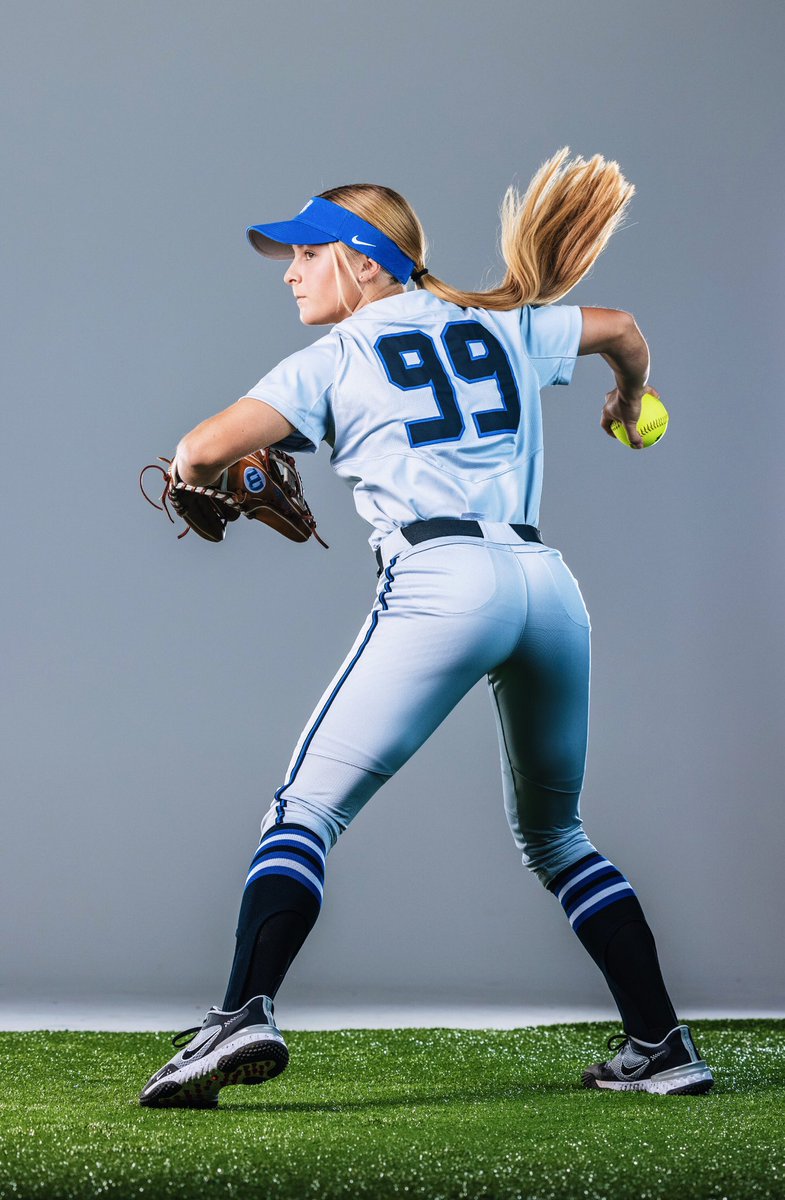 flanderslauren1's tweet photo. Let’s get this thing started! 

A huge thank you to @smartystreets for everything they’ve done for the female athletes here at BYU. 

Check them out! https://t.co/6v4Npdlt07

#BYU #GoCougs #SmartyAthlete #jobnotfinished https://t.co/VsvnxwjPyw