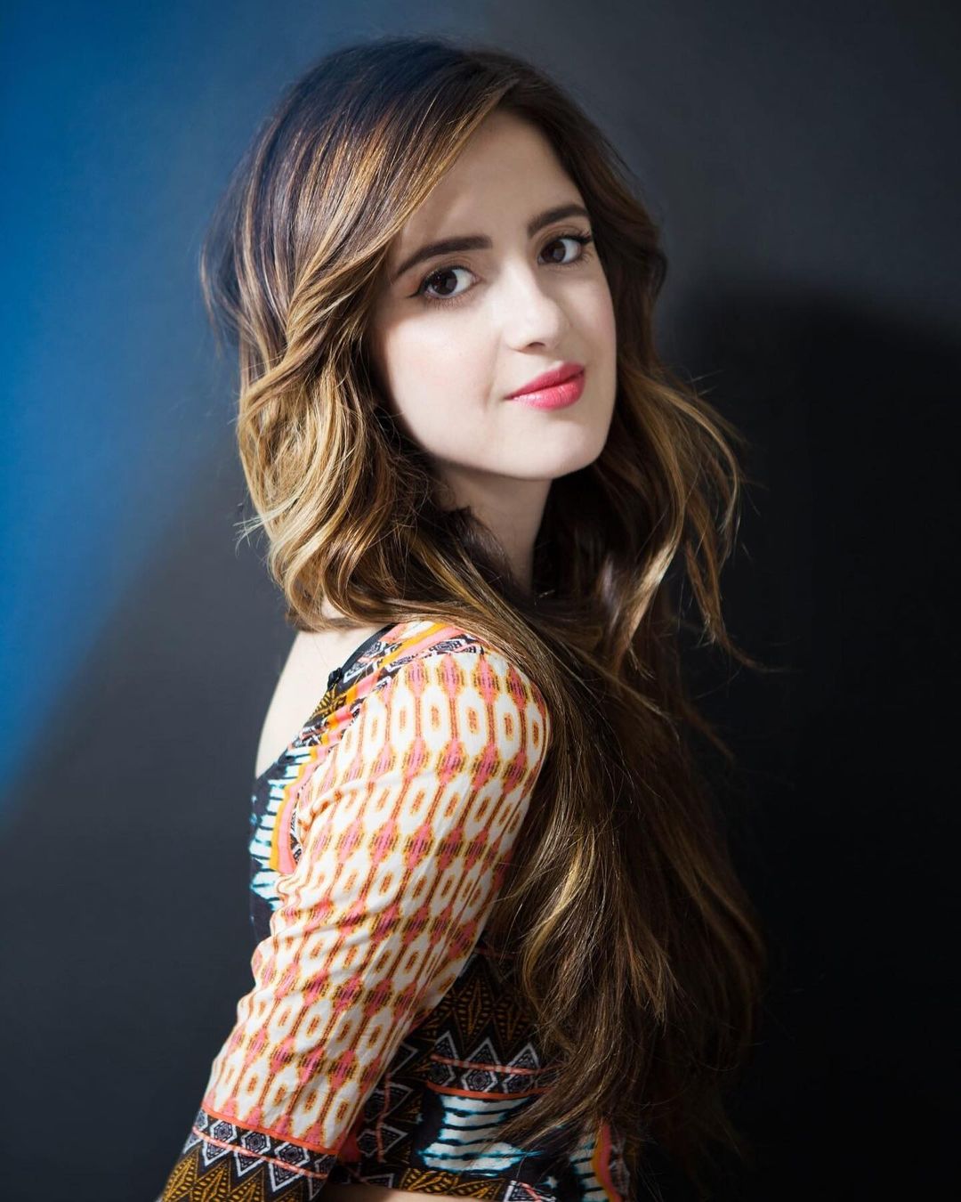 Happy Birthday to Laura Marano.
(November 29, 1995) 