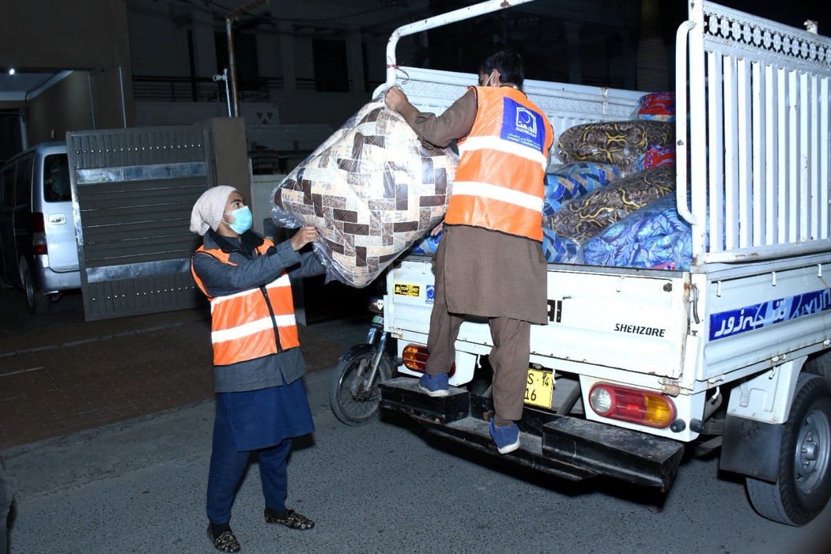 aghosh_uk's tweet photo. Volunteers @aghosh_uk in Collaboration with the @AlkhidmatOrg are providing winter packages to people shivering under the open sky at various intersections and roads in Lahore.
Help now https://t.co/VOub4Y2FC8
#WinterDonation #help #donate #aghoshuk https://t.co/7pZzUH9xfm