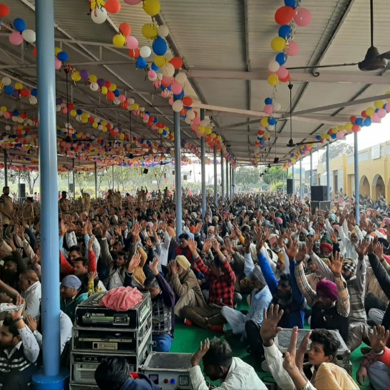 shayar_e's tweet photo. , साई शाह मस्ताना जी महाराज जी के जन्म उत्सव के तहत , नाम चर्चा घर , मोगा (पंजाब) pahuchi sadh sangat .
#ruhani #satsang #twitter #DeraSachaSauda #moga #MSG #premi @Gurmeetramrahim https://t.co/DlkPys7I81